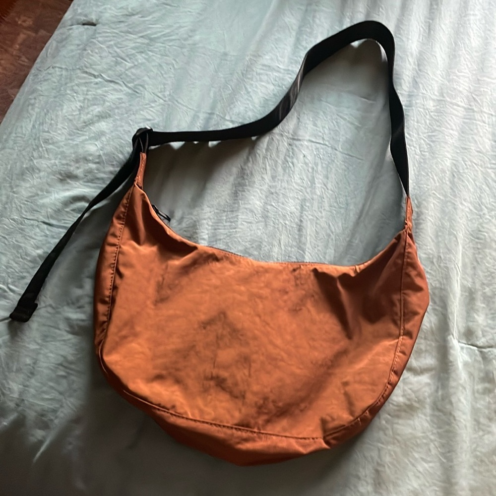 Medium Baggu Cresent